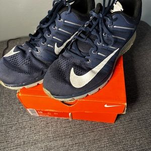 Nike excellerate 4 running shoes men’s 10